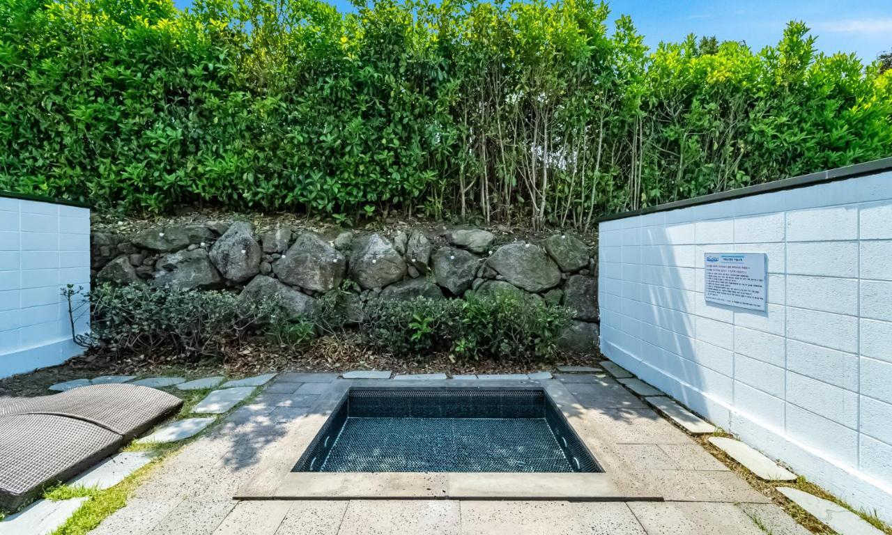 Pool And Villa Sorang Jeju Eksteriør bilde